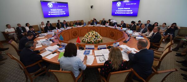 Заседание комиссии по экономическим вопросам при экономическом совете СНГ_ПБ - Sputnik Молдова