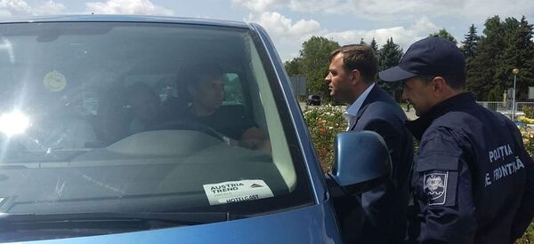 Ministrul de Interne, Andrei Năstase, la punctul de trecere a frontierei Leușeni - Sputnik Moldova