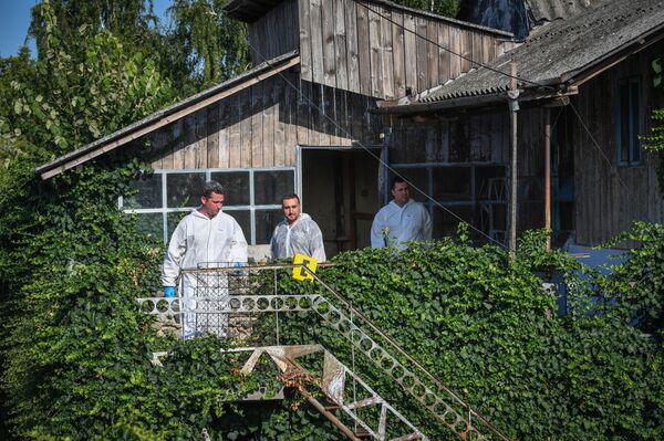 Убийство румынских девушек в Каракале потрясло мир Убийство румынских девушек в Каракале потрясло мир - Sputnik Молдова