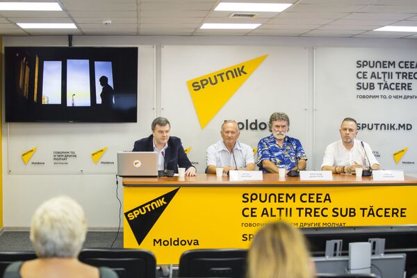 В современном мире - каждый сам себе фотограф В современном мире - каждый сам себе фотограф - Sputnik Молдова