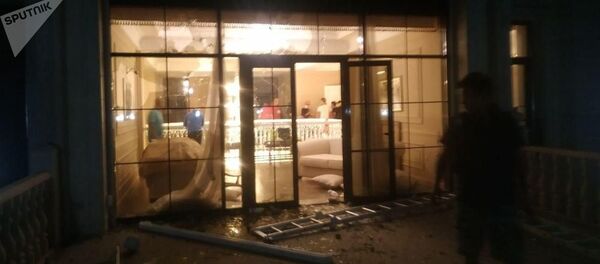 Штурм резиденции экс-президента Кыргызстана Алмазбека Атамбаева - Sputnik Молдова