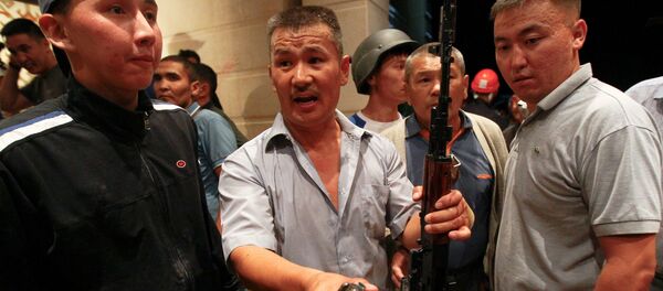 Сторонники бывшего президента Кыргызстана Алмазбека Атамбаева в селе Кой-Таш - Sputnik Молдова