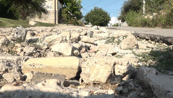 Ca după bombardament: Cum arată stradela Criuleni din Capitală - Sputnik Moldova