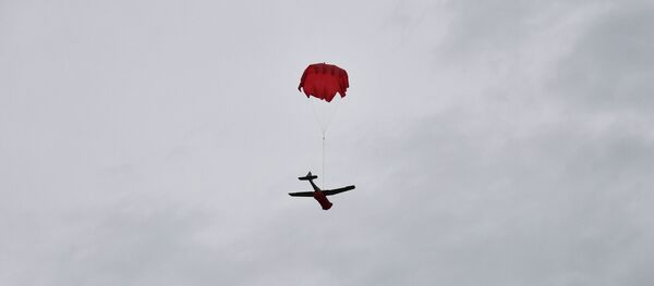 Женский боевой расчёт по управлению беспилотными аппаратами Женский боевой расчёт по управлению беспилотными аппаратами - Sputnik Молдова