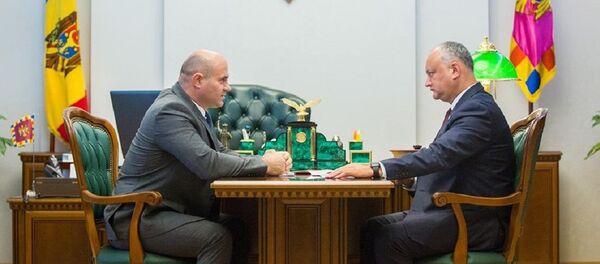 Президент Молдовы Игорь Додон провел встречу с главой Минобороны Павлом Войку Президент Молдовы Игорь Додон провел встречу с главой Минобороны Павлом Войку - Sputnik Молдова