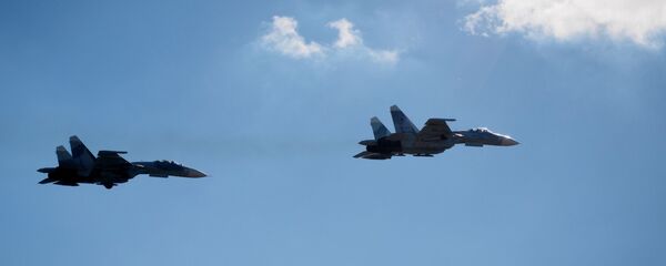 Истребитель Су-27 - Sputnik Moldova-România