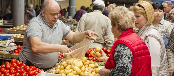 Oamenii la piață Oamenii la piață - Sputnik Moldova-România