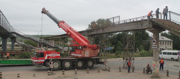 Demolarea podului de la Strășeni - Sputnik Молдова