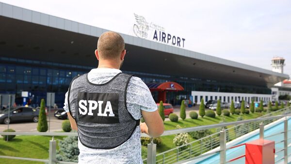 Обыски в Международном аэропорту Кишинева - Sputnik Молдова