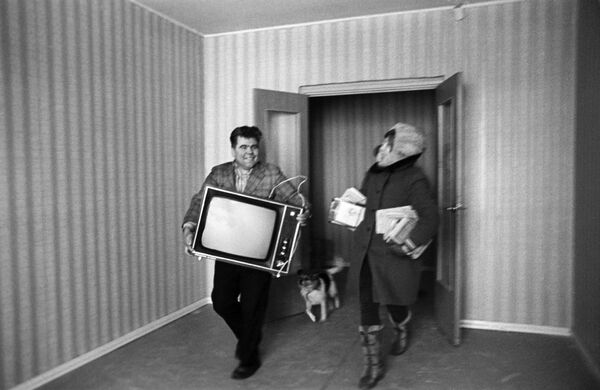 Новоселье в новых домах Орехово-Борисово в Москве, 1976 - Sputnik Moldova-România