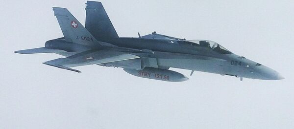 Швейцарские истребители сопроводили летевший на АТЭС борт с делегацией РФ - Sputnik Moldova-România