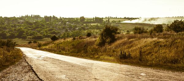 Дорога к селу Вэратик на севере Молдовы - Sputnik Moldova