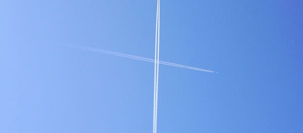 Небо над средневековыми городскими воротами города Любека - Хольстентор, Германия - Sputnik Молдова