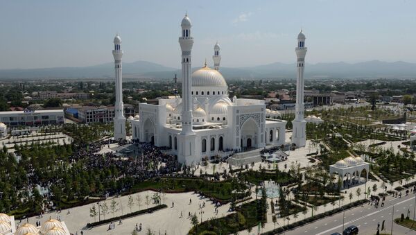 Открытие мечети Гордость мусульман имени пророка Муххаммеда в Шали - Sputnik Moldova-România