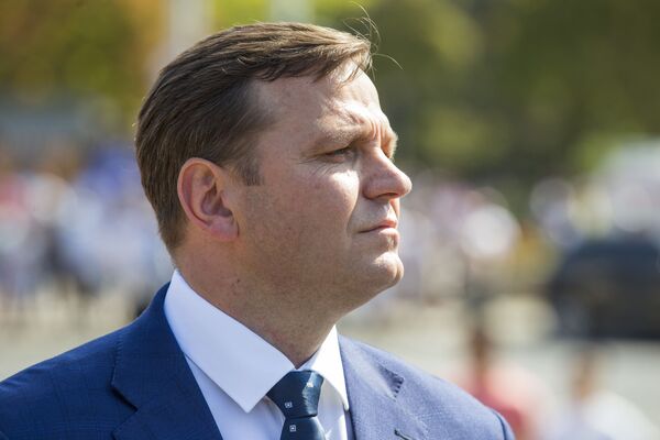 Bani și politică: Topul cheltuielilor electorale ale candidaților Bani și politică: Topul cheltuielilor electorale ale candidaților - Sputnik Moldova