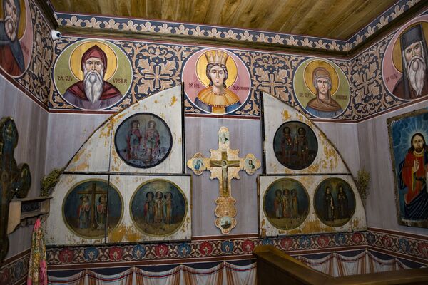 Frumusețe de nedescris: Una dintre cele mai vechi biserici de lemn din țară - Sputnik Moldova