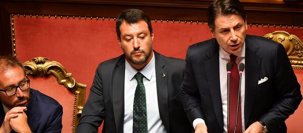 Giuseppe Conte și Matteo Salvini Giuseppe Conte și Matteo Salvini - Sputnik Moldova-România