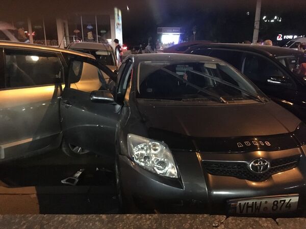 Цепная авария под покровом темноты: в одном ДТП пострадали пять авто – видео Цепная авария под покровом темноты: в одном ДТП пострадали пять авто – видео - Sputnik Молдова