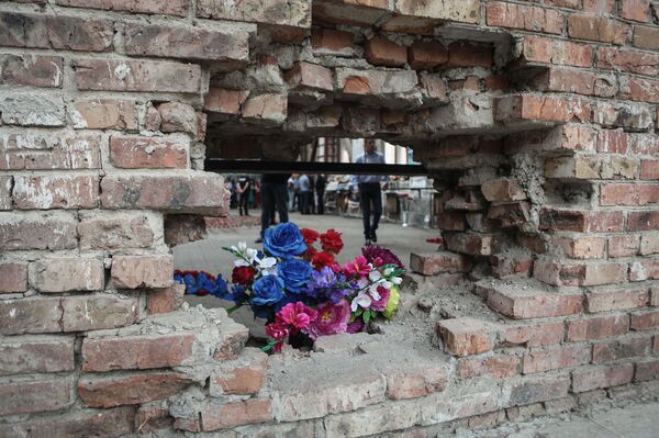 Все стали как родные: близкие погибших в Беслане вспоминают дни трагедии Все стали как родные: близкие погибших в Беслане вспоминают дни трагедии - Sputnik Молдова