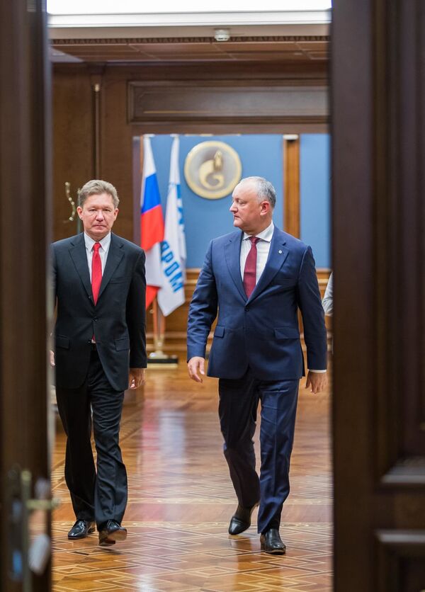 Додон обсудил с главой Газпрома условия поставок голубого топлива в РМ - Sputnik Молдова