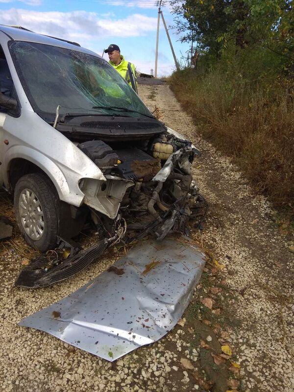 Accident cumplit la Sângerei: O mașină s-a rupt în două - Foto Accident cumplit la Sângerei: O mașină s-a rupt în două - Foto - Sputnik Moldova