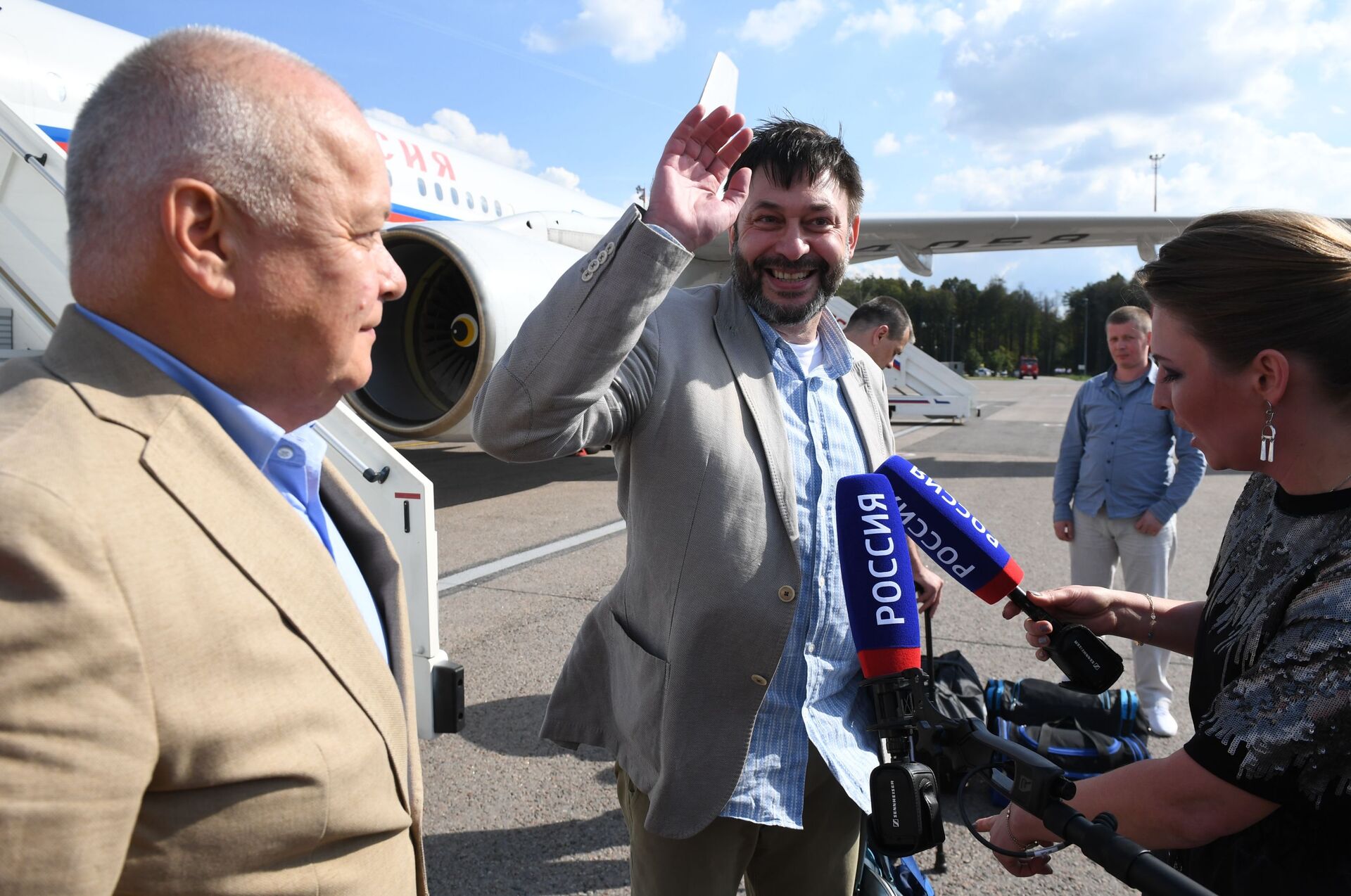 К. Вышинский прилетел в Москву - Sputnik Молдова, 1920, 23.08.2025