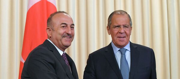 Встреча глав МИД РФ и Турции С.Лаврова и М.Чавушоглу Встреча глав МИД РФ и Турции С.Лаврова и М.Чавушоглу - Sputnik Moldova-România