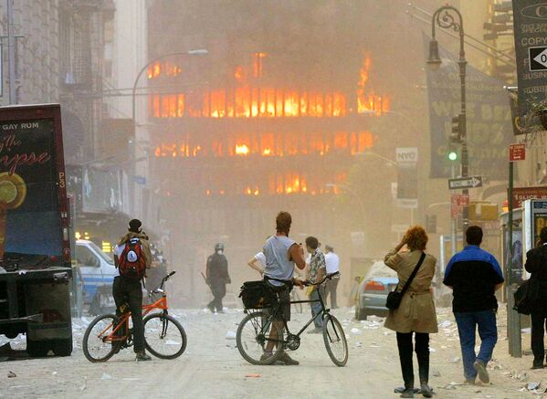 În zona atacului terorist asupra Centrului Comercial Mondial pe 11 septembrie 2001 - Sputnik Moldova