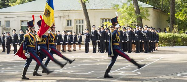 115 tineri au depus jurământului solemn de credință Patriei 115 tineri au depus jurământului solemn de credință Patriei - Sputnik Молдова