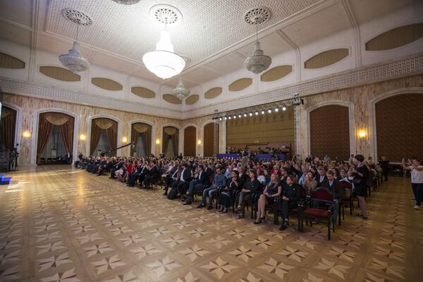Sala Palatului Republicii a fost plină la ceremonia de încheiere  - Sputnik Moldova-România