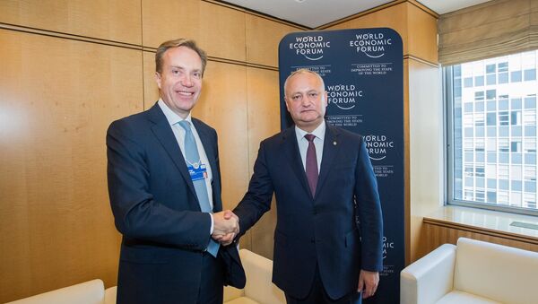 Президент Молдовы Игорь Додон на встрече с президентом Всемирного экономического форума Бёрге Бренде  - Sputnik Молдова