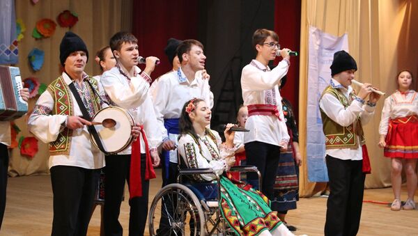В Конгазе прошел фестиваль инклюзивного творчества Молдова объединяет народы - Sputnik Молдова