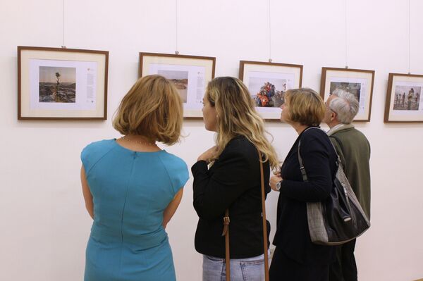 Мир за сутки: ДТП у мэрии Кишинева, обрушение моста на Тайване, испытания С-500 - Sputnik Молдова