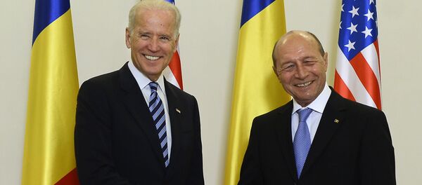 Traian Basescu și Joe Biden - Sputnik Moldova-România