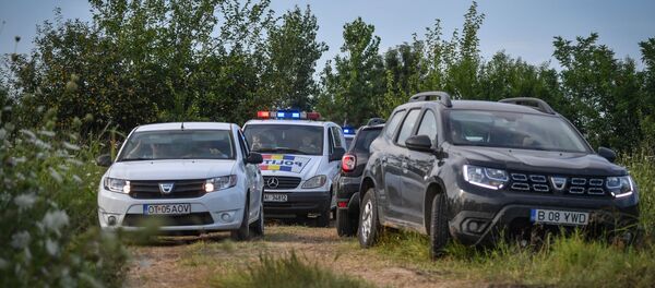 Anchetatorii români fac percheziții în casa lui Gheorghe Dinca  - Sputnik Moldova-România