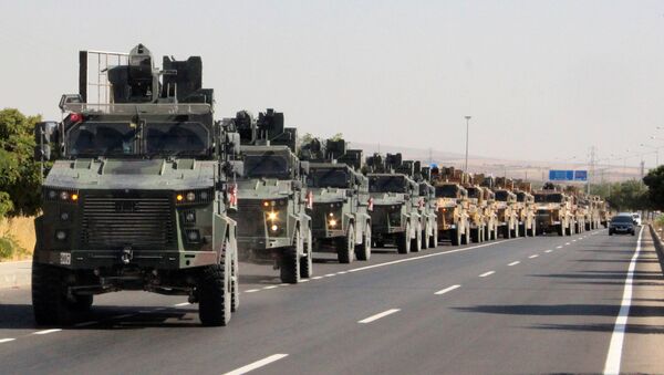 Un convoi militar turc în Kilis, lângă granița turco-siriană - Sputnik Moldova-România