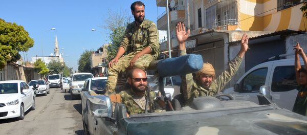 Военные в машине на границе Турции и Сирии - Sputnik Молдова