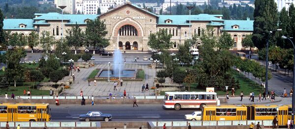 Привокзальная площадь в Кишиневе. Молдавская ССР. Привокзальная площадь в Кишиневе. Молдавская ССР. - Sputnik Молдова