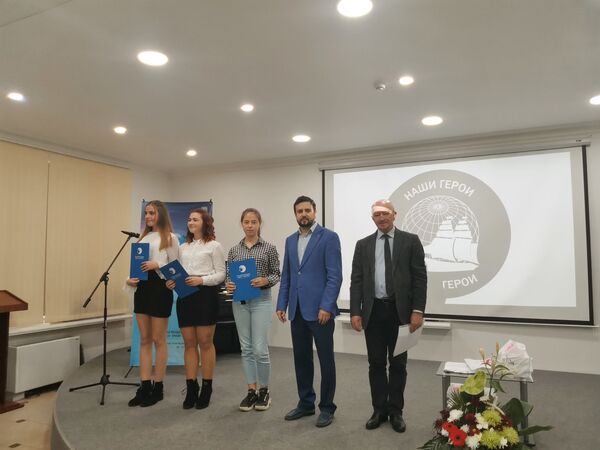 Победители акции Наши герои из Молдовы поедут в Артек Победители акции Наши герои из Молдовы поедут в Артек - Sputnik Молдова