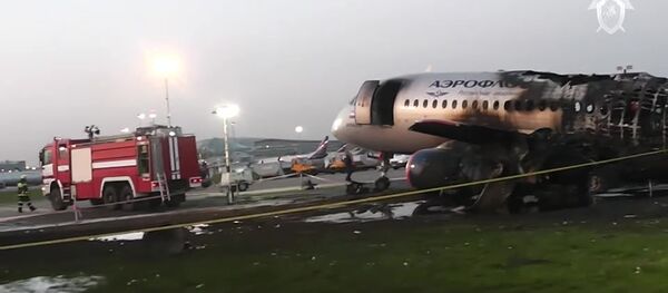 Следственные действия на месте аварийной посадки самолёта в аэропорту Шереметьево Следственные действия на месте аварийной посадки самолёта в аэропорту Шереметьево - Sputnik Молдова