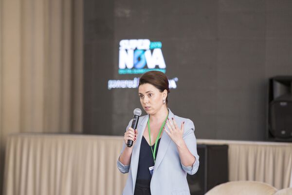 Jurnalista Natalia Morari a povestit despre influența digitalizării asupra mass-media și experiența de la TV8. - Sputnik Moldova