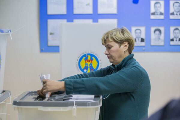Как жители Молдовы голосовали на местных выборах в Кишиневе  - Sputnik Молдова