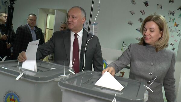 Moldovenii decid astăzi cine va ocupa fotoliile de primari și consilieri în administrația locală - Sputnik Moldova