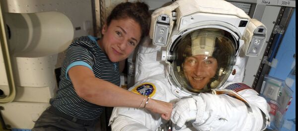 Астронавты Кристина Кох и Джессика Меир на Международной космической станции - Sputnik Молдова