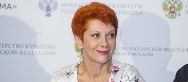Заслуженная артистка России, актриса театра и кино Оксана Сташенко Заслуженная артистка России, актриса театра и кино Оксана Сташенко - Sputnik Молдова