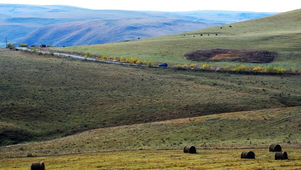 Граница между Кабардино-Балкарией и Карачаево-Черкесией - Sputnik Молдова