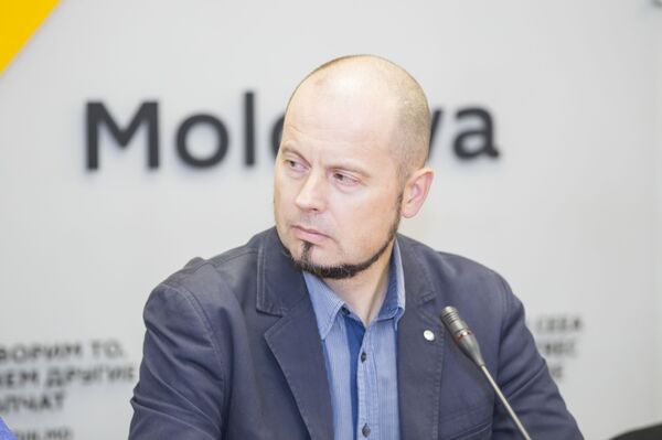 Почему в Кишиневе наплевательски относятся к законам Почему в Кишиневе наплевательски относятся к законам - Sputnik Молдова