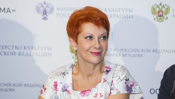 Artista Emerită a Rusiei, actrița Oksana Stașenko - Sputnik Moldova