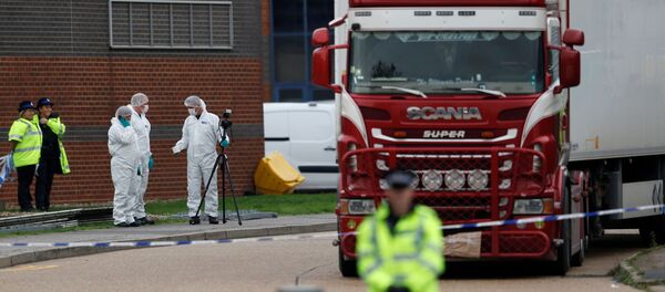 39 трупов в грузовике - Sputnik Moldova-România