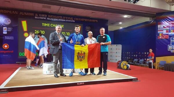 Молдавский тяжелоатлет Тудор Чобану стал чемпионом Европы среди юниоров Молдавский тяжелоатлет Тудор Чобану стал чемпионом Европы среди юниоров - Sputnik Молдова